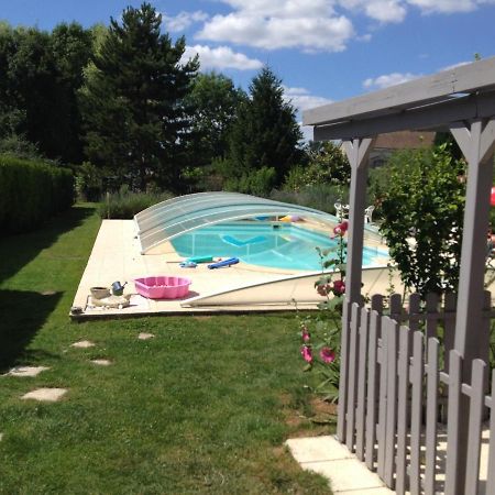 Studio Avec Piscine Privee Jardin Clos Et Wifi A Saint Jean D'Angely Esterno foto
